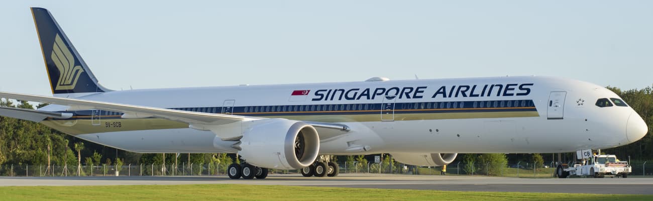 Singapore-airlines-plane