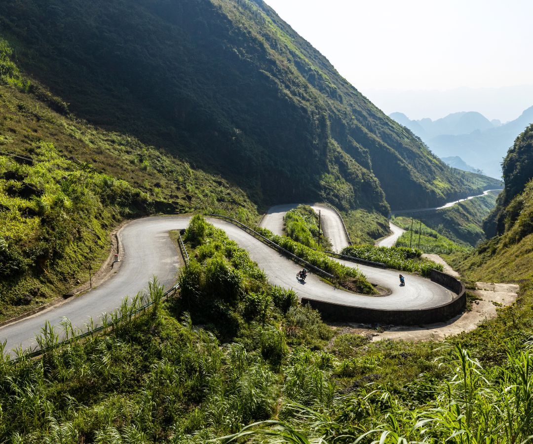 lloop-motorbike-road