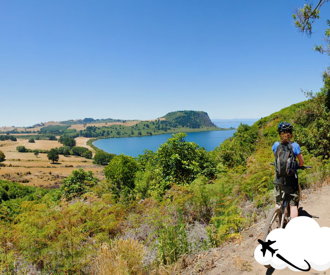 Cyclist-in-tauop-looking-at-view