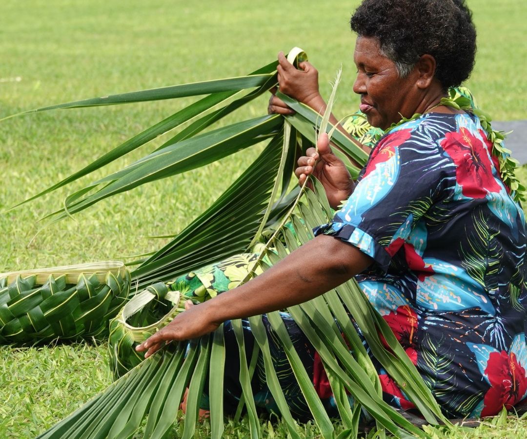 fiji-weaving