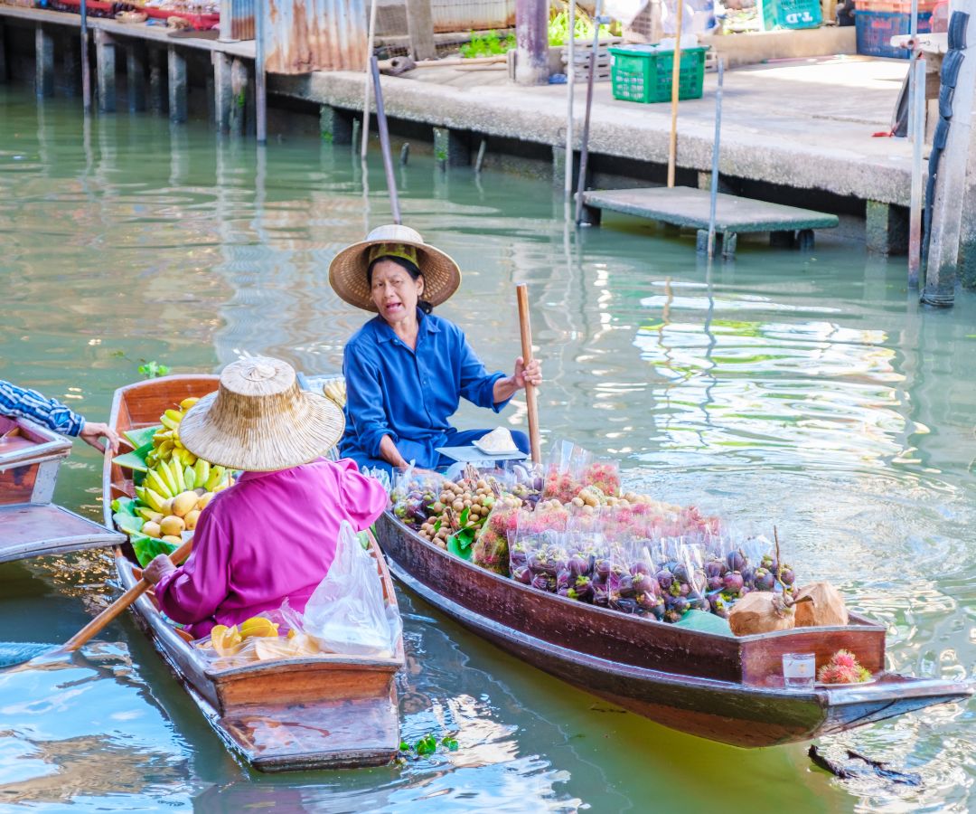 Damnoen Saduak Floating Market