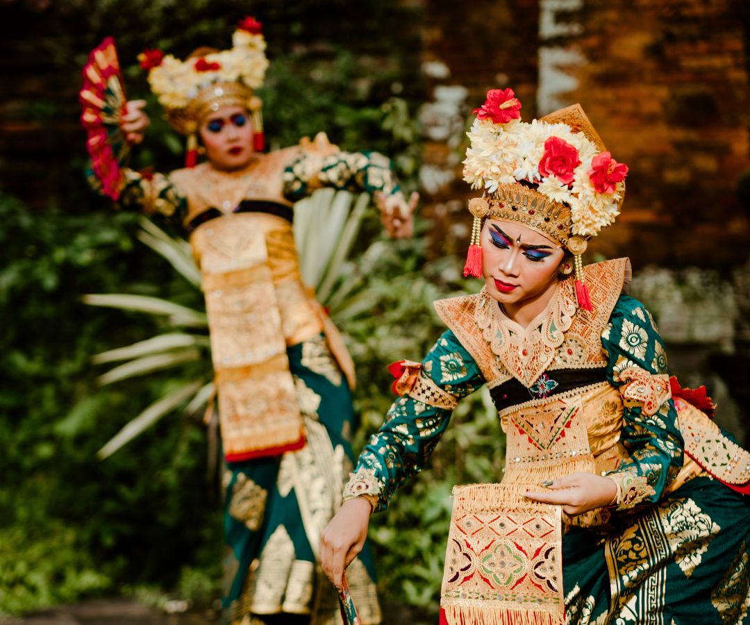 indonsesian-balinese-dancers