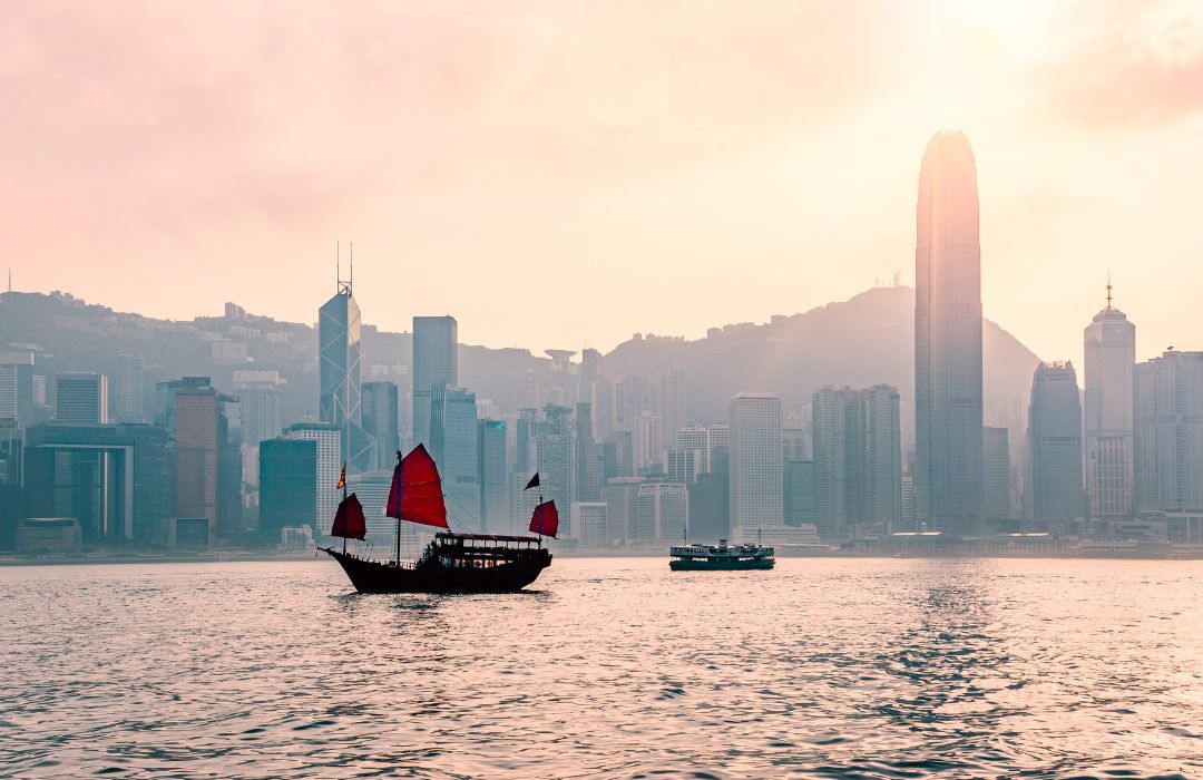 hong-kong-boat