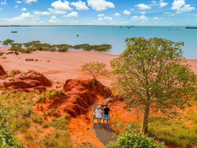 broome-people-in-nature