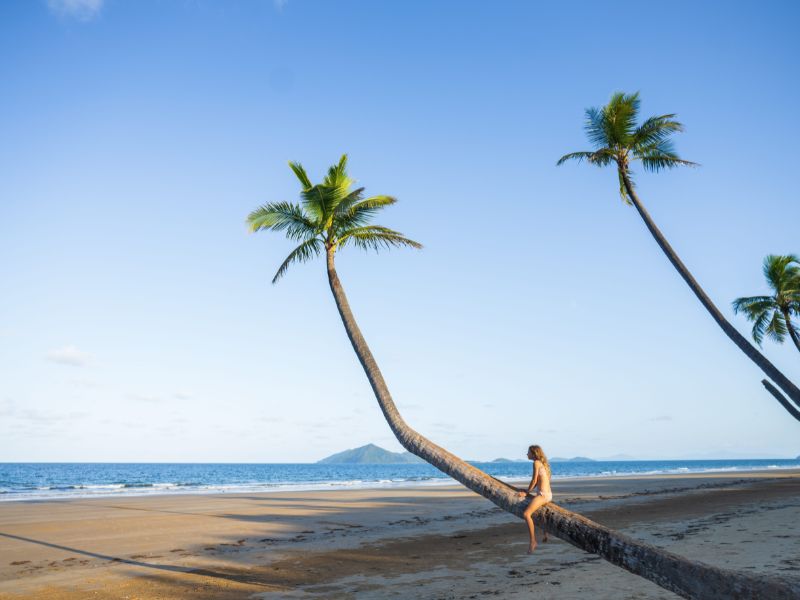 cairns-beach