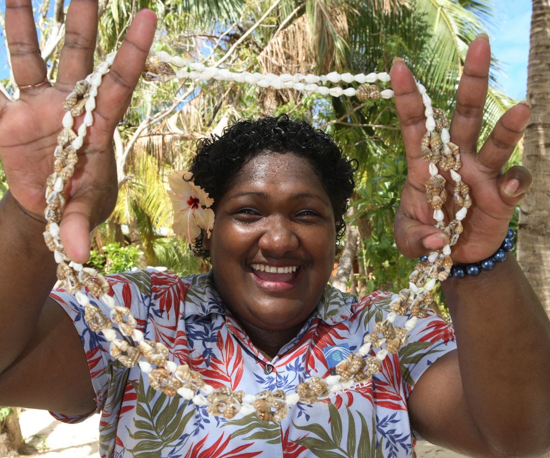 fiji-women-welcome