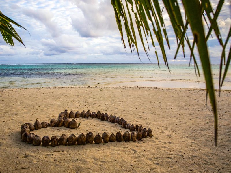 rarotonga-beach