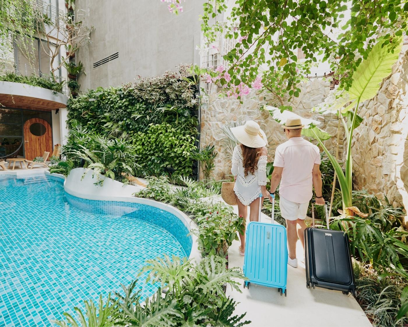 people-at-resort