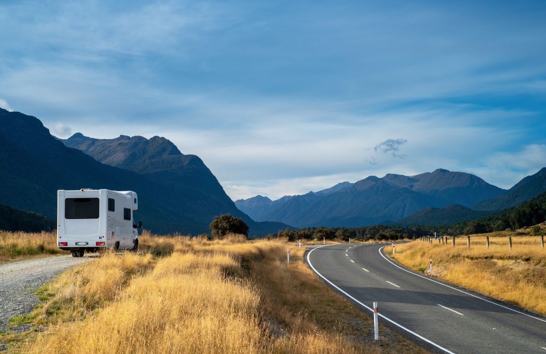 campervan-in-mountians