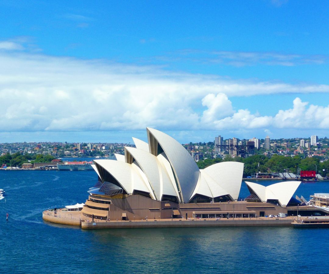 sydney-opera-house-sunny-day