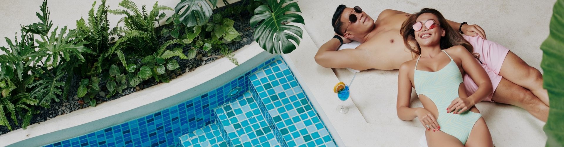 people-at-pool